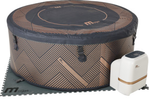 Frontpage: Mono Spa Cover (8 Person)