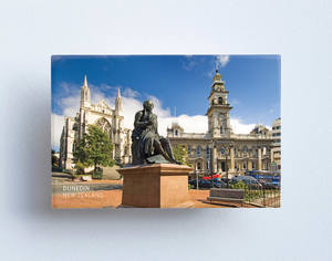 MTS1011 - Sisson Magnet - Robbie Burns Statue