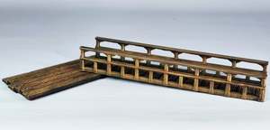 Ian Lovecraft Miniatures: A gangway and pontoon