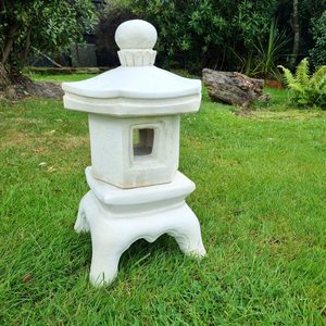 Products: Chinese Lantern - Precast Concrete