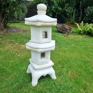 Products: Chinese Lantern Stacked - Precast Concrete