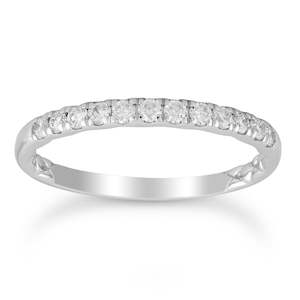 Wedding Anniversary Bands: 9k White Gold Diamond Ring (P)