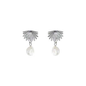 Boh Runga | Fan Tail | Fresh Water Pearl | Silver | Stud | Earrings
