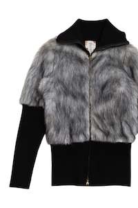 #146 Bershka faux fur zipped jacket | c. 162 | size 6/8