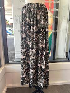 Skirt: Juliette Hogan, Skirt , 14