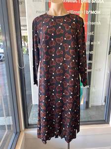 Dresses: Matteau, Dress, S