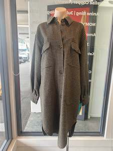 Products: Moochi, Coat, S