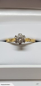 Products: Traditional Diamond Coronet Solitaire ring w Val