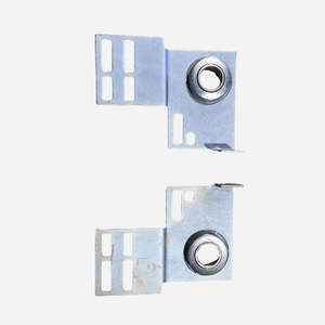 Garage Door Parts Sectional: Sectional door pole brackets