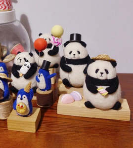 Penguins: Blue Penguin Figures