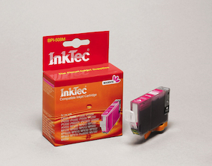 Compatible Canon magenta ink CLi8M with chip