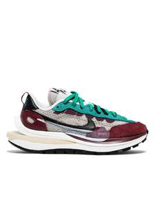 Nike Vaporwaffle sacai Villain Red Neptune Green