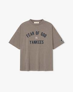 Fear of God Essentials Club 90s Tee New York Yankees