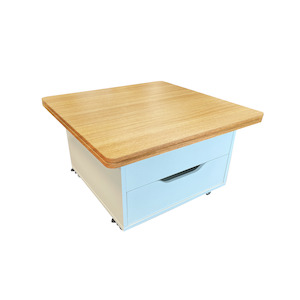 Como Lift Top Extendable Coffee Table, Red Oak