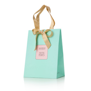 Vagheggi: Vagheggi Theatre 1585 Gift Bag