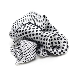 Tactile Loose Parts: BLACK & WHITE SCARF