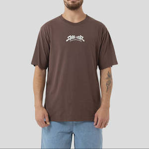 Santa Cruz: Santa Cruz Winkowski 8Baller TripArch Centre Tee - Brown