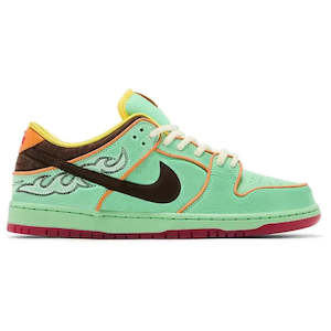 Sneakers 1: Nike SB Dunk Low Rodeo Tourmaline
