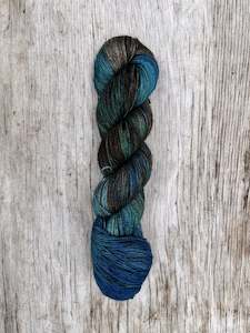 4ply Fingering: Legend Merino Silk Yak