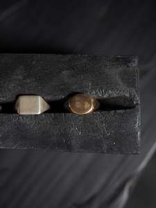 Square Signet