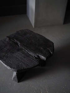 Veronique Desmet: Pōhutukawa Stools - ver.2