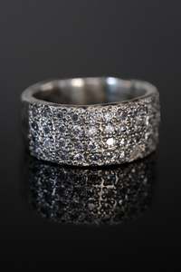 Glisten Ring #4