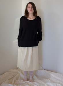 Charcoal ‘2 sides’ merino jumper with darts