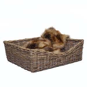 Dogs: Square Rattan bed