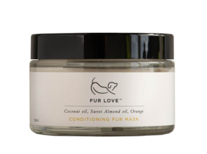 Groom Dog: Fur Love Conditioning Mask / Coconut Oil & Sweet Almond Oil.