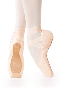 Gaynor Minden Sculpted Pointe Shoe