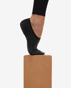 Sale Shoes: Bloch Flex Studio Shoes for Pilates and Barre S2240