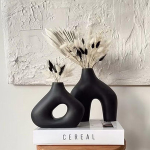 Products: Ceramic Vase Puredeco