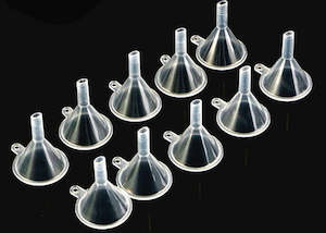 Make It: Small Plastic Funnel x10