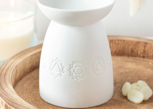 Oil Burners Diffusers: White Ceramic Seven Chakra Oil Burner