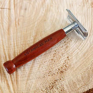 Gardenwares And Gifts: Safety Razor with Rosewood Handle | Botanical Man