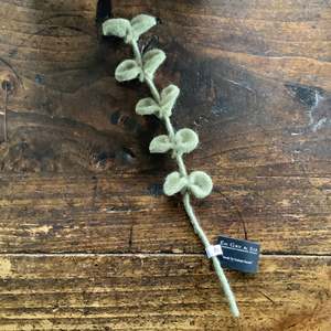 Felted Leaf Stems | En Gry & Sif