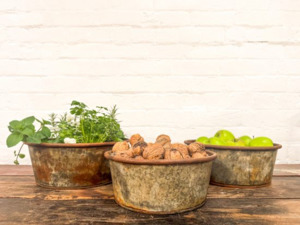 Giftware: Classic Aged Iron Round Bowls | Set Of 3