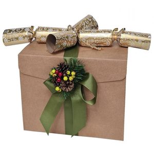 Products: Christmas Gift Box – Medium Putts Green Florist Kerikeri