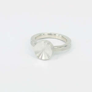 Zantedeschia Robini: ZR060: Concave circle stacker ring
