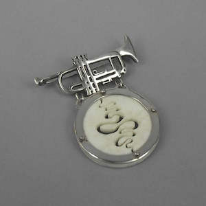 Brooches: NG61: Earthquake brooch