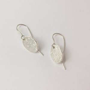 Lucia Araoz: LA54: Textured oval earrings
