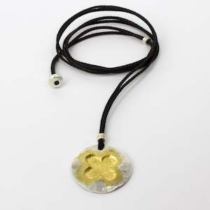 Lucia Araoz: LA113: Cross pendant