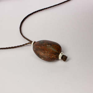 Anna Claire: ACT496: Single stone pendant