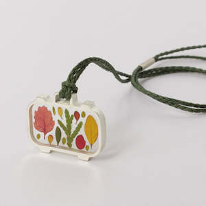 ACT472: Emotional baggage pendant