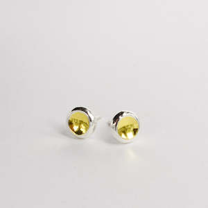 Lucia Araoz: LA93: Concave stud earrings