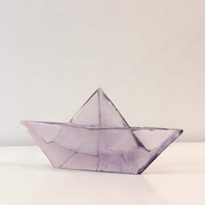 TBA124: Origami boat - purple