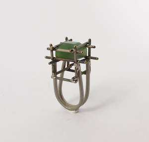 NA122: Tall pounamu ring