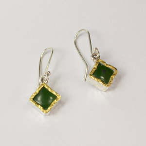 DM270C: Pounamu gold edged earrings
