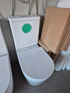 Toilets: 665mm Rimless Toilet