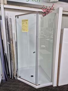 Showers: Diamond & Square Shower Unit